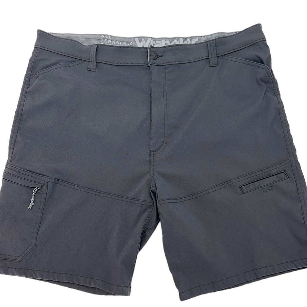 Wrangler ATG All Terrain Gear Gray Utility Cargo Shorts 44‎ Outdoor Active